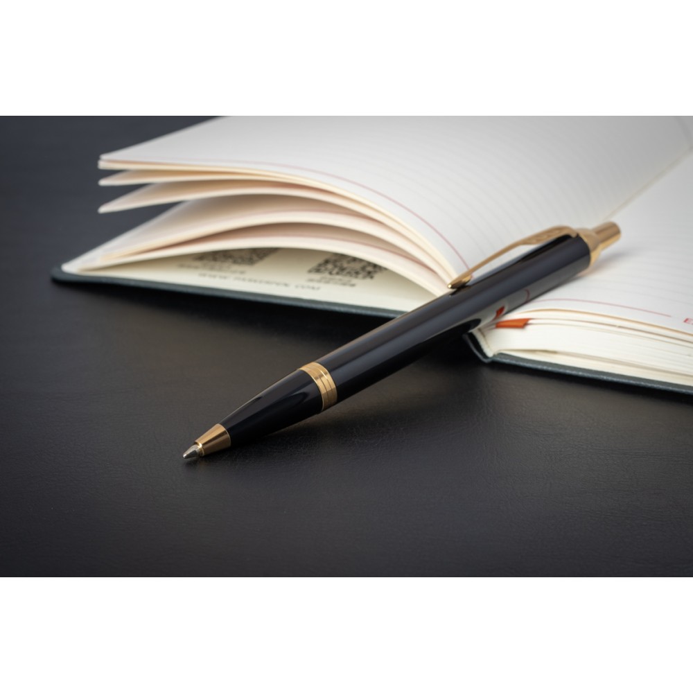 Набор Parker IM Black GT (шариковая ручка + блокнот)